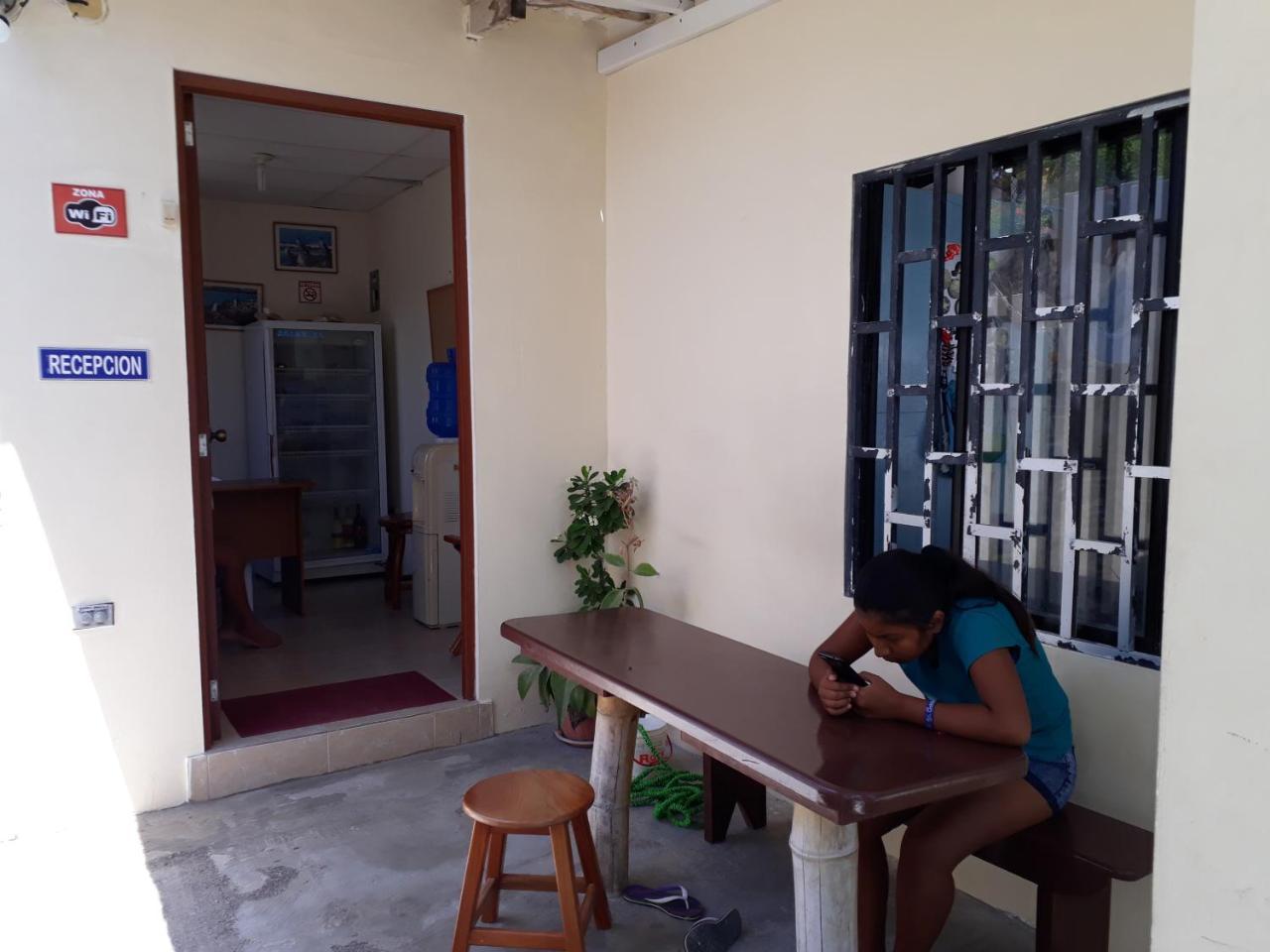 Hospedaje Mother Fanny Puerto Villamil Extérieur photo